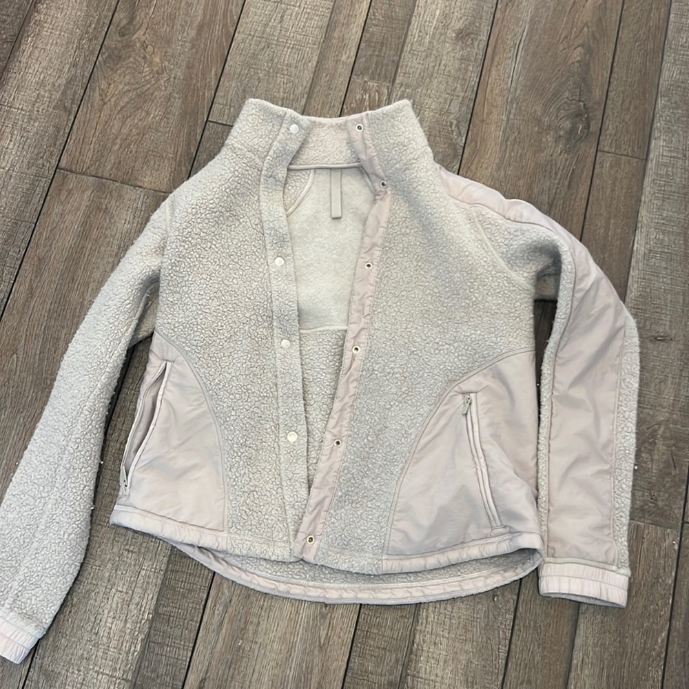 Women’s Lulu lemon jacket